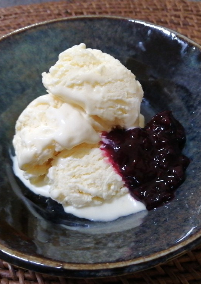泡立てるのは生クリームだけのアイス-レシピのメイン写真