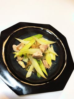 セロリ とザーサイのあっさり炒め-レシピのメイン写真