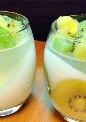 爽やかなキウイ酒とミルクのカクテルゼリー-レシピのメイン写真