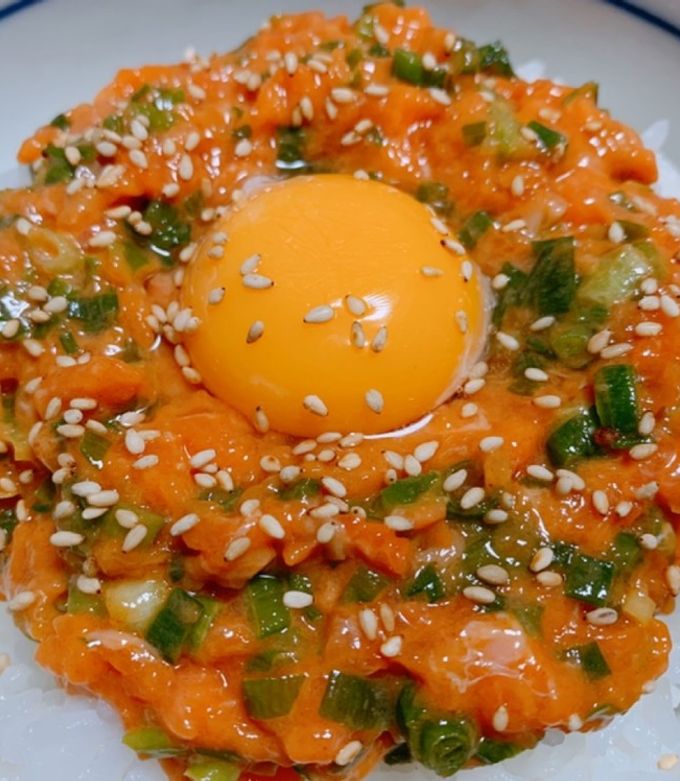 絶品☆ネギサーモンユッケ丼 by ヤマユーキッチン