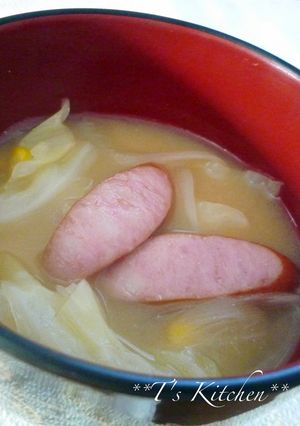 ☆ソーセージと野菜のお味噌汁☆-レシピのメイン写真