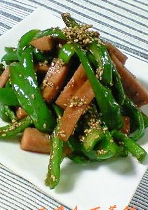 ピーマンと魚肉ソーセージのW胡麻きんぴら-レシピのメイン写真