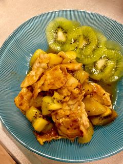 キウイと柔らか豚肉の洋風生姜焼き-レシピのメイン写真