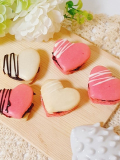 簡単☆黒と白のチョコとベリーマカロン-レシピのメイン写真