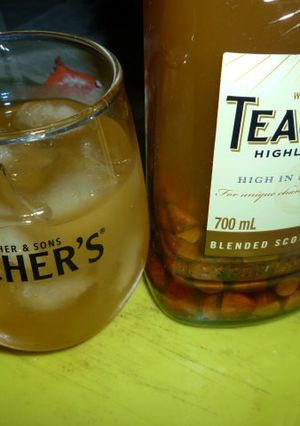 アーモンド酒を飲んでみる-レシピのメイン写真