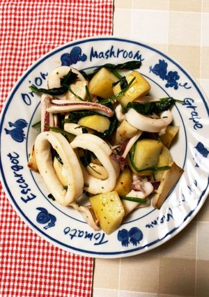 イカとじゃがいもの炒め物-レシピのメイン写真
