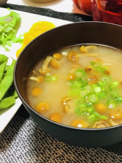 ほっとする簡単なめこと豆腐のお味噌汁-レシピのメイン写真