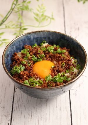 簡単！牛そぼろ丼-レシピのメイン写真