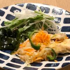 รูปของ 夏はさっぱり 鶏むね肉のマリネ