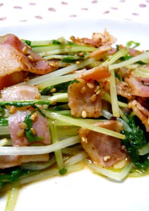 簡単！！水菜とベーコンの炒め物-レシピのメイン写真