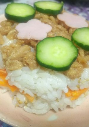 カップでそぼろライスケーキ-レシピのメイン写真