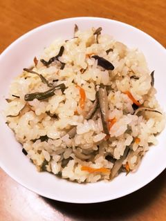 炊き込みご飯-レシピのメイン写真