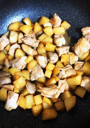 じゃがいもと鶏もも肉の炒め煮-レシピのメイン写真