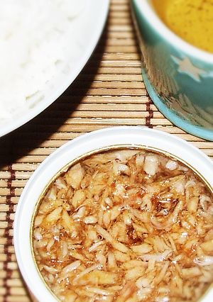 ツナ缶にお醤油かけてご飯-レシピのメイン写真