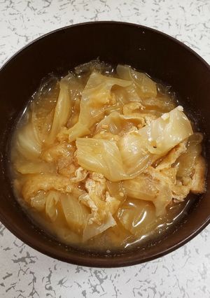 超簡単！キャベツと油揚げの味噌汁-レシピのメイン写真