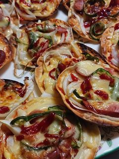 餃子の皮でピザ-レシピのメイン写真