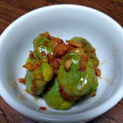 A picture of 空豆の豆板醤炒め.