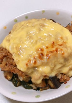 なすとズッキーニの肉味噌チーズ焼き-レシピのメイン写真