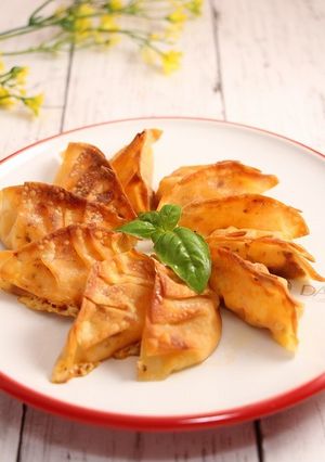 おつまみ！ピザ餃子-レシピのメイン写真
