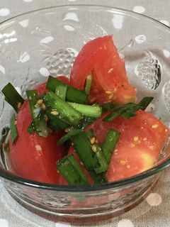 トマトとニラの和え物-レシピのメイン写真