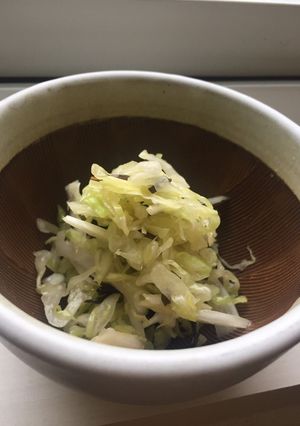キャベツの千切りをリメイク!塩昆布あえ-レシピのメイン写真