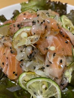 塩すだちとサーモンのお刺身サラダ-レシピのメイン写真