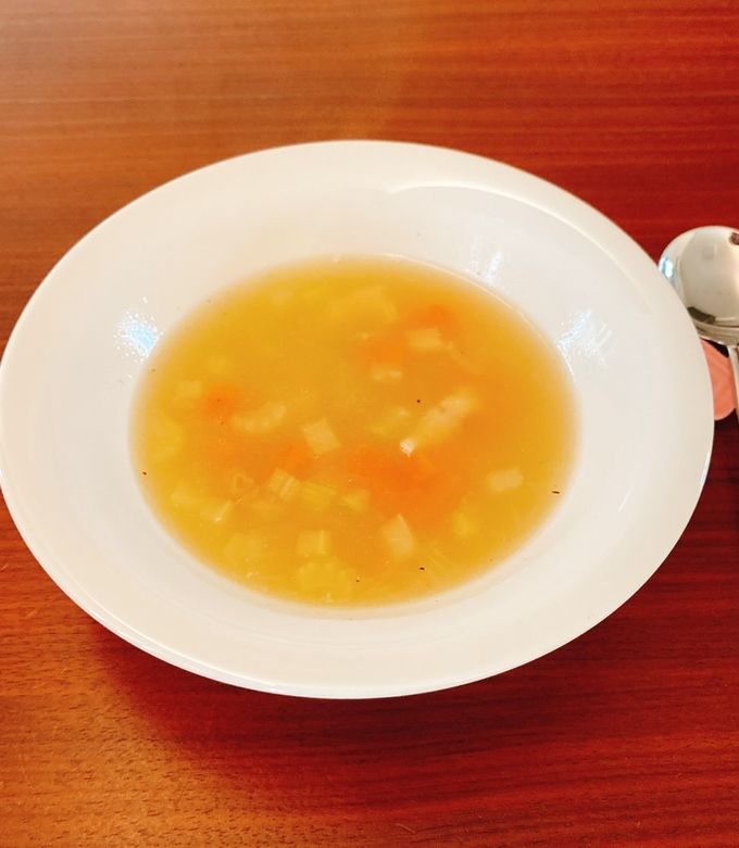 ロティサリーチキンの鶏がら野菜スープ by HaRuC0Ma 【クックパッド