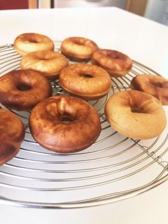 きな粉と黒蜜の米粉焼きドーナツ-レシピのメイン写真