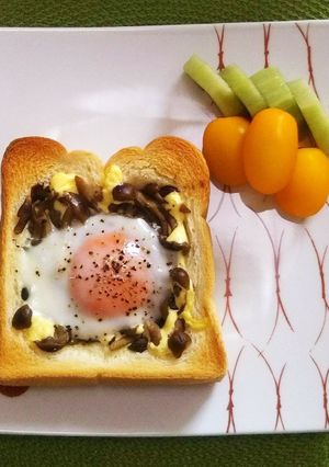【朝食に最適♪】きのこと卵のトースト-レシピのメイン写真