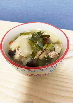 《圧力鍋》　野菜たっぷり豚ニラスープ-レシピのメイン写真