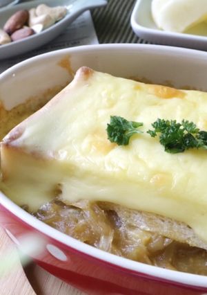牡蠣風味のオニオングラタンスープ♪-レシピのメイン写真