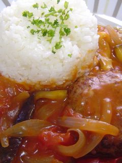 簡単!主婦ランチ☆煮込みハンバーグ-レシピのメイン写真