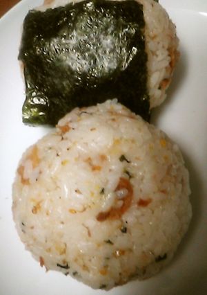 コロッケ入りのおにぎり・本当においしいよ-レシピのメイン写真