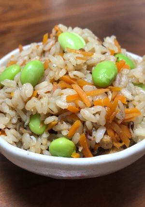 【楽楽】雑魚と枝豆の炊き込みご飯-レシピのメイン写真