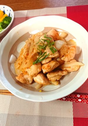 鶏むね肉と玉ねぎの味噌バター炒め-レシピのメイン写真