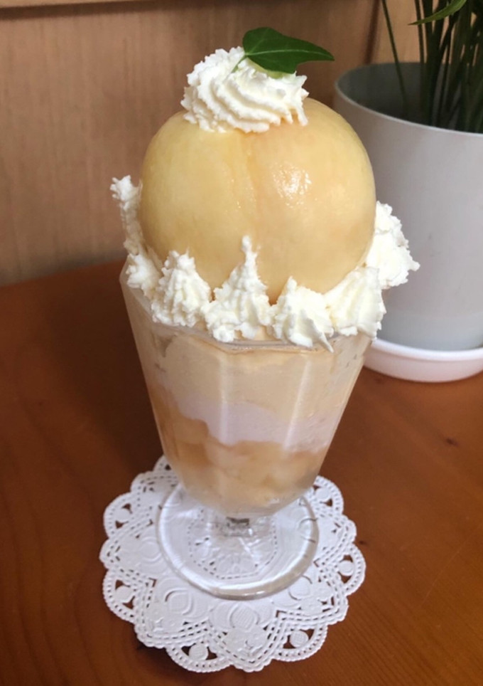 桃丸ごとパフェ-レシピのメイン写真