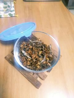 f食べる煮干とクルミのアメ煮-レシピのメイン写真