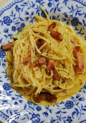 全卵とクリームチーズでカルボナーラ-レシピのメイン写真