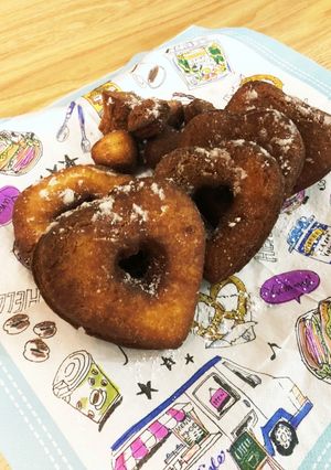 ホットケーキミックスで作る簡単ドーナツ！-レシピのメイン写真