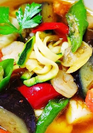 糖質オフ！夏野菜たっぷりのヌードルスープ-レシピのメイン写真