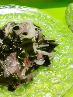 *ワカメと山芋と紫玉ねぎの酢の物*-レシピのメイン写真