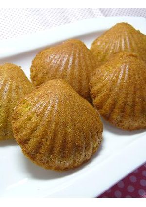 ほんのり抹茶味♪マドレーヌ-レシピのメイン写真