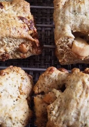 ほうじ茶&ホワイトチョコのスコーン-レシピのメイン写真