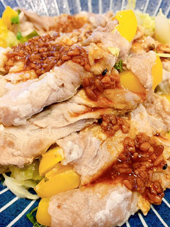豆苗とパプリカと豚キャベの蒸し焼き-レシピのメイン写真