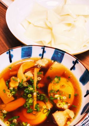 " 温かい平打ちうどんを肉出汁で "-レシピのメイン写真