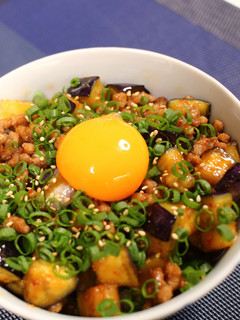 茄子のピリ辛肉みそ丼♪-レシピのメイン写真