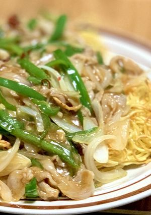 青椒肉絲風あんかけかた焼きそば-レシピのメイン写真