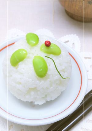 お手軽デコむすび〰クローバー×てんとう虫-レシピのメイン写真