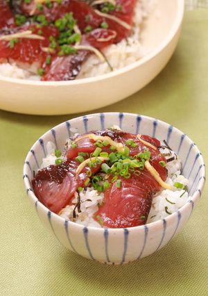 薬味たっぷり！かつおの手こね寿司-レシピのメイン写真
