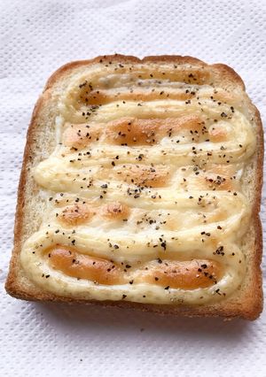 簡単にチーズペッパートースト-レシピのメイン写真